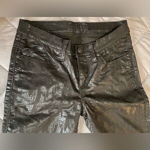 🖤 Stylish Metallic Jeans - Women’s Size 6 🖤